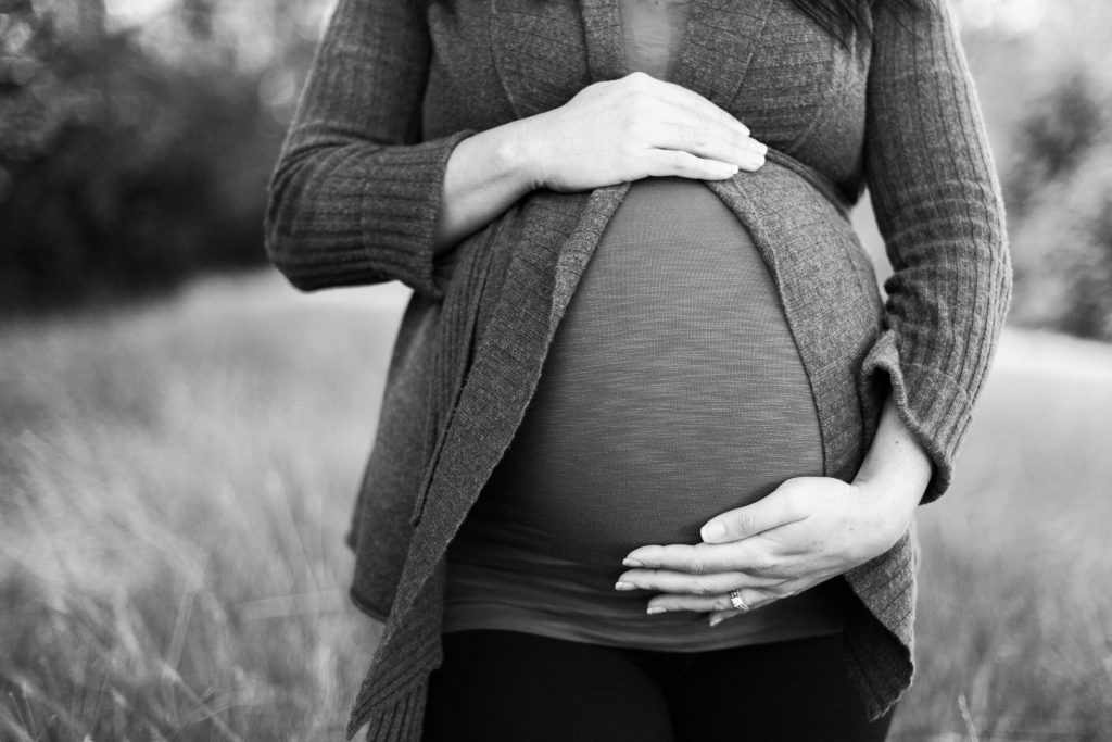 unusual pregnancy symptoms 